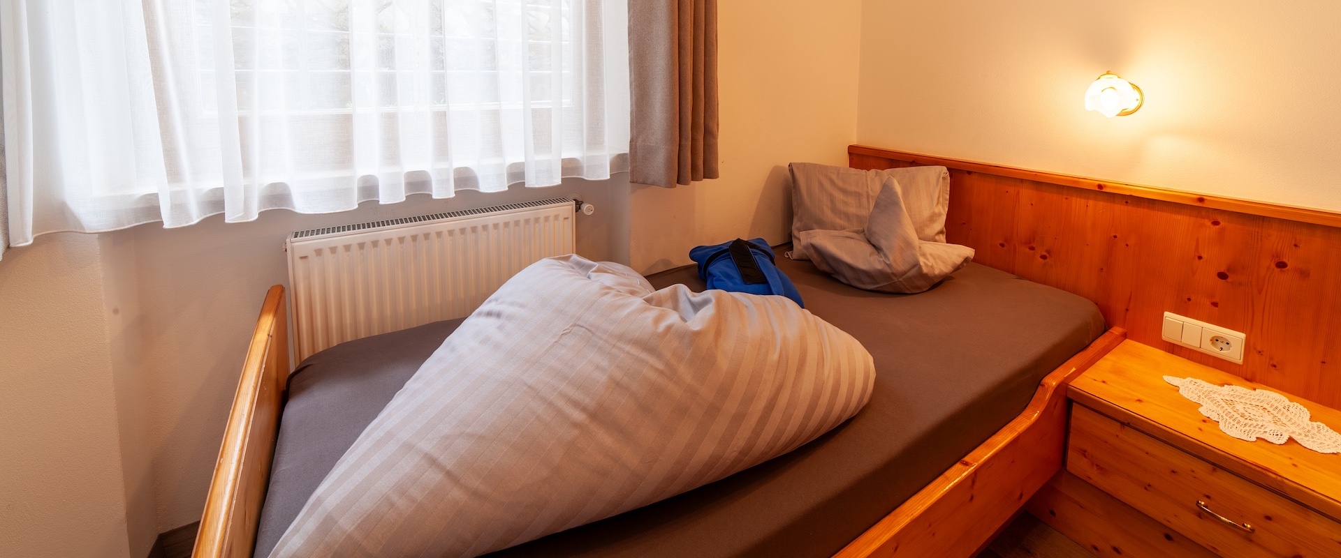 Schlafzimmer mit Einzelbett